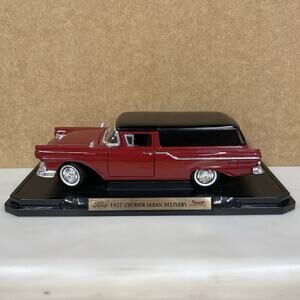 Road Signature Ford 1957 Courier Sedan Delivery 1/18 Maroon Burgundy